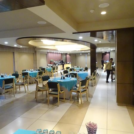 The Grand Arc Hotel & Convention Centre Shahjahanpur エクステリア 写真