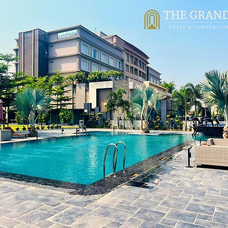 The Grand Arc Hotel & Convention Centre Shahjahanpur エクステリア 写真