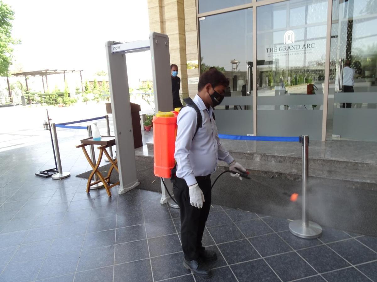 The Grand Arc Hotel & Convention Centre Shahjahanpur エクステリア 写真