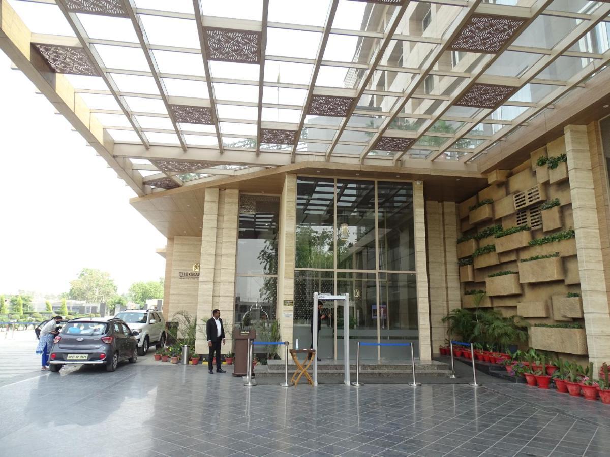 The Grand Arc Hotel & Convention Centre Shahjahanpur エクステリア 写真