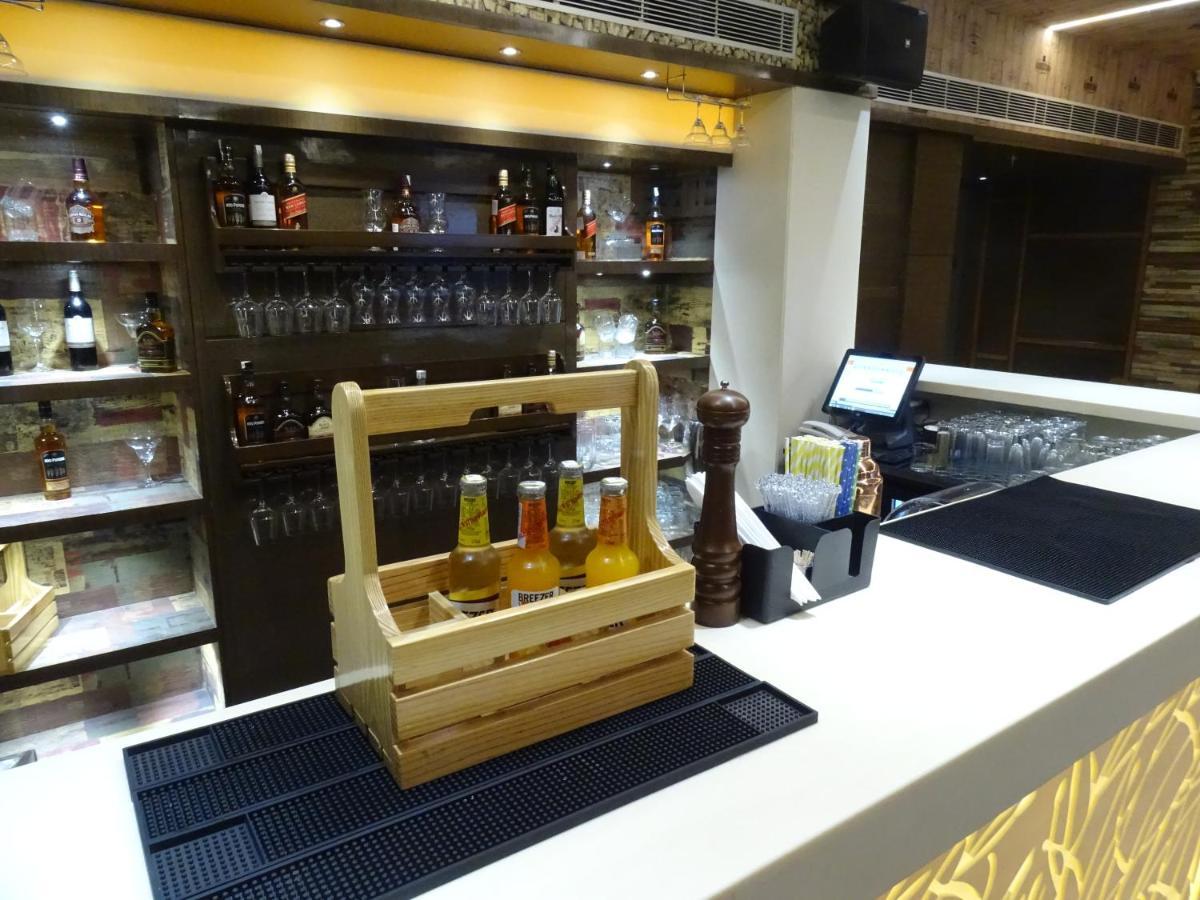 The Grand Arc Hotel & Convention Centre Shahjahanpur エクステリア 写真
