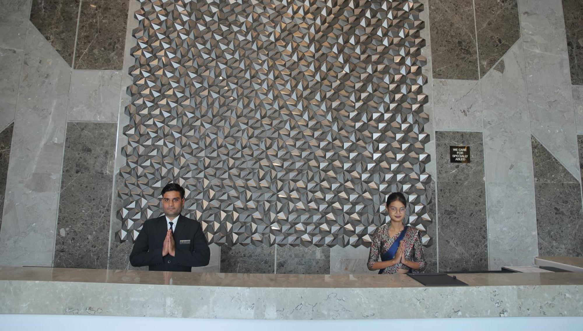 The Grand Arc Hotel & Convention Centre Shahjahanpur エクステリア 写真